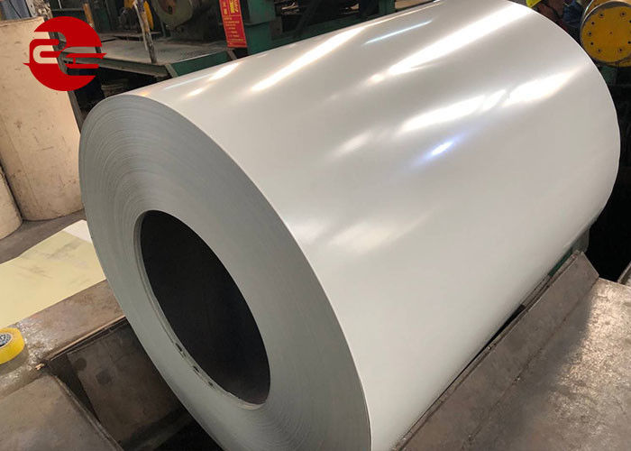 لفائف الصلب GI Prepainted / PPGI PPGL اللون المغلفة ألواح الصلب المجلفن